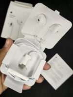 Type-C Wired Earpods for iphone and Android