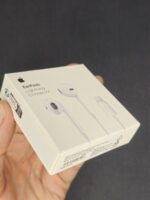 Earpods Lightning Connector – Clear Sound & HD Calling - Image 4