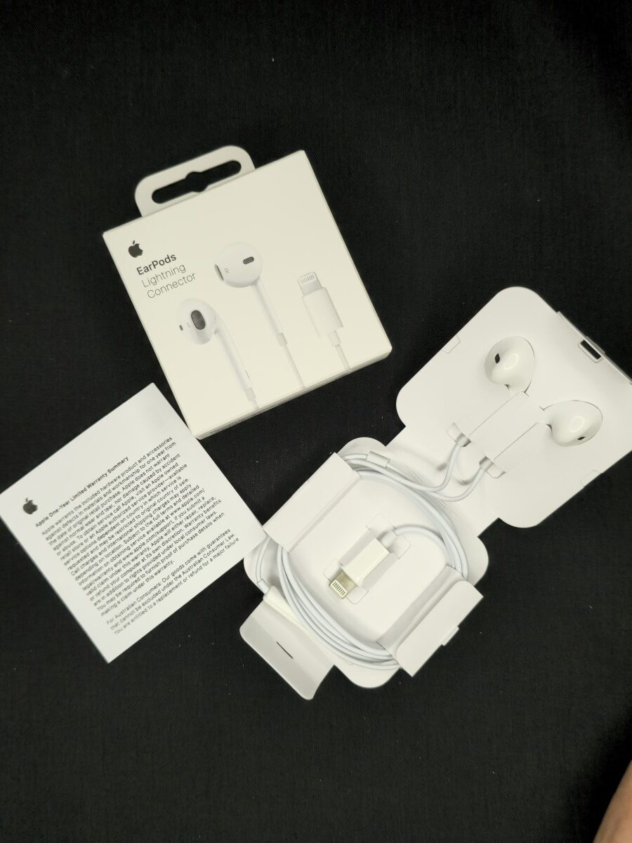 20260510_210111 (Custom) Earpods Lightning Connector – Clear Sound & HD Calling - Image 1